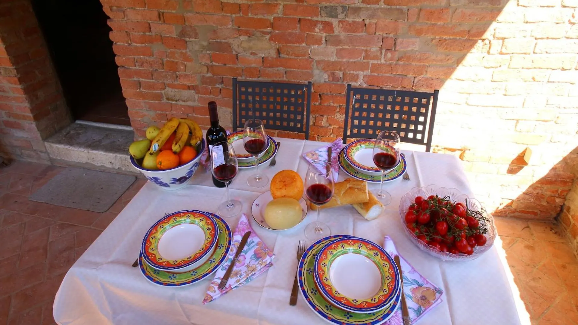 Holiday home Attractive Farmhouse In Montalcino With Terrace Italy