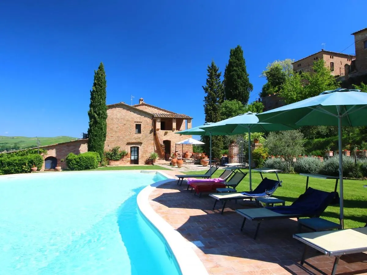 Attractive Farmhouse In Montalcino With Terrace San Giovanni dʼAsso